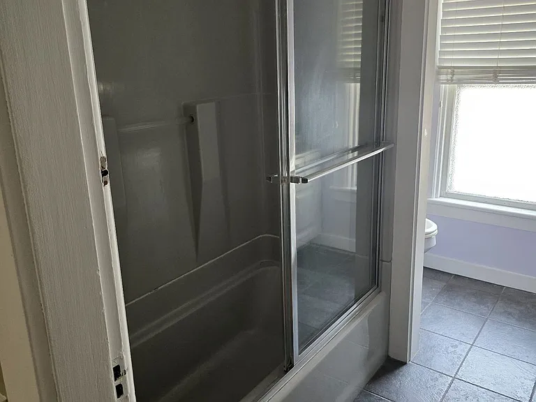 122 Oak St #3 — Photo 9