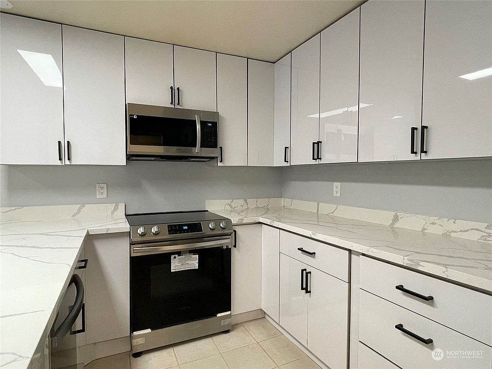 1st image of 6051 137th Ave NE APT 336