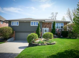 8617 W 98th St, Palos Hills, IL