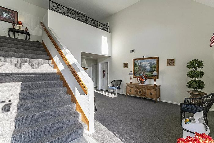 1st image of 102 E Lawrence St #10