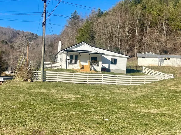 122 Blue Grass Rd, Roan Mountain, TN 37687
