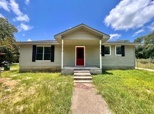 13713 John St, Willis, TX 77378