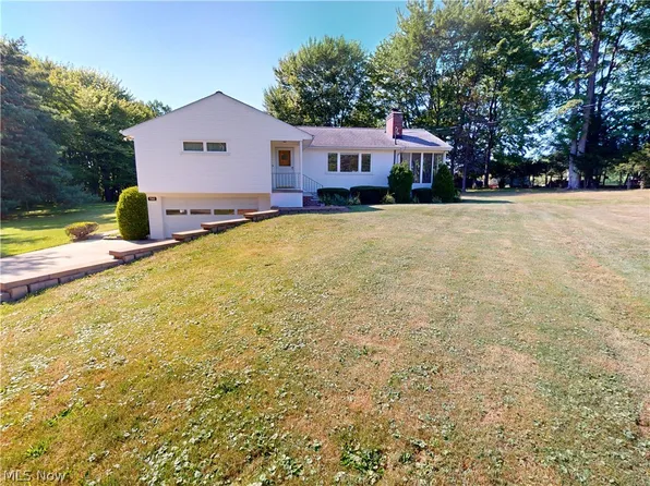 7342 Williams Rd, Concord Township, OH 44077