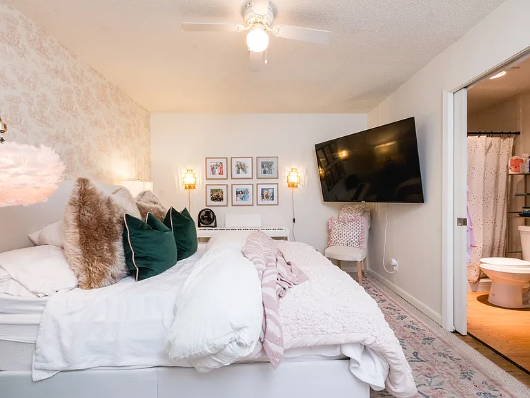 1401 N Pierce St #16 — Photo 10