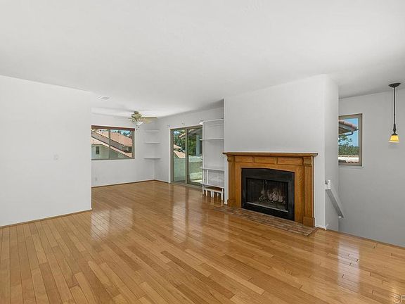 2nd image of 3150 Avenida Topanga
