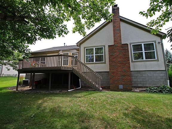 4th image of 1140 Summer Hill Cir