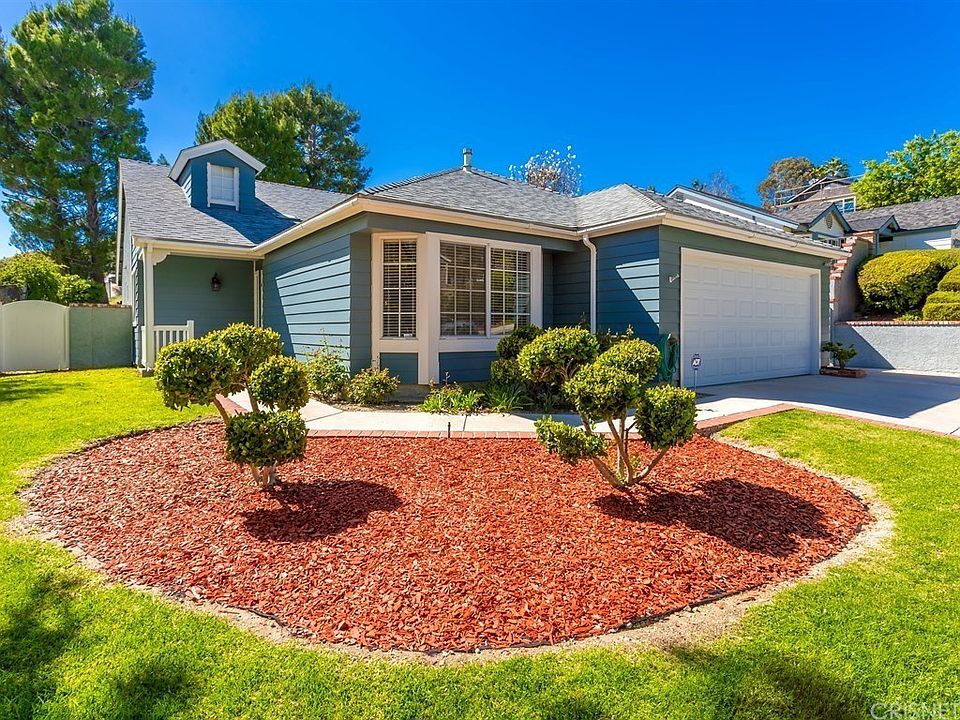 Cute single story on 30k lot