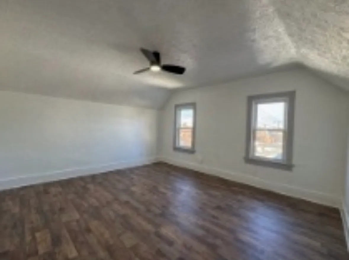 1 bed, $1,200 — Photo 3
