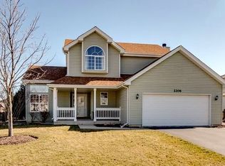 2206 Olde Mill Rd, Plainfield, IL 60586