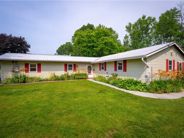 7134 Cove Rd, Durhamville, NY 13054