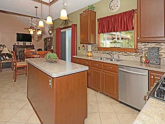 5th image of 14084 Crystal Creek Dr