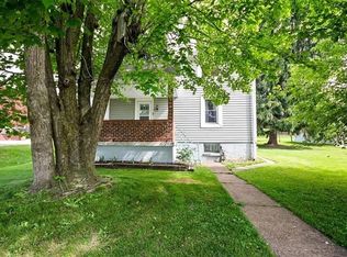 703 Center St, Harwick, PA 15049