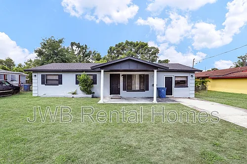 7762 Lake Park Dr Photo 1