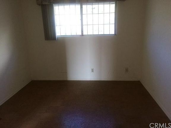 5th image of 190 Hillcrest Dr