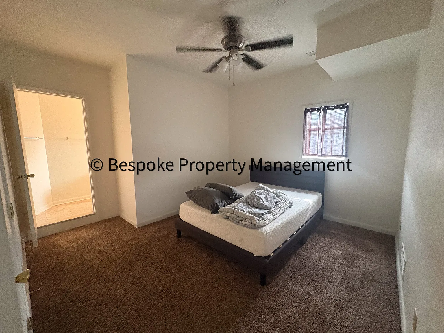 2027 Hamill Avenue - B — Photo 2