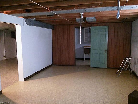 2nd image of 6013 Tam O Shanter Dr