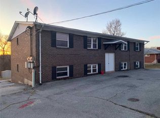 3713 Blecha Rd, Imperial, MO 63052