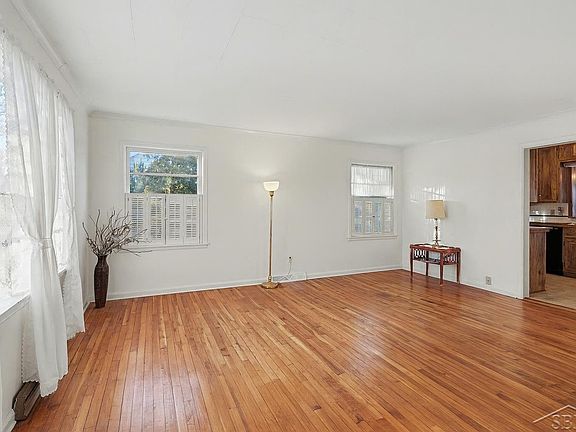 5th image of 305 S Cornell St