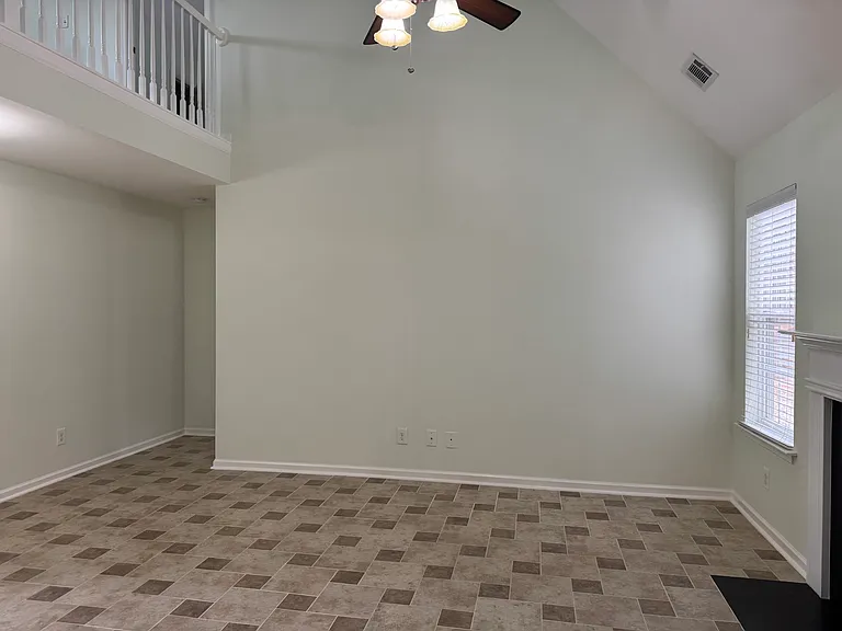 136 Madelia Pl — Photo 20