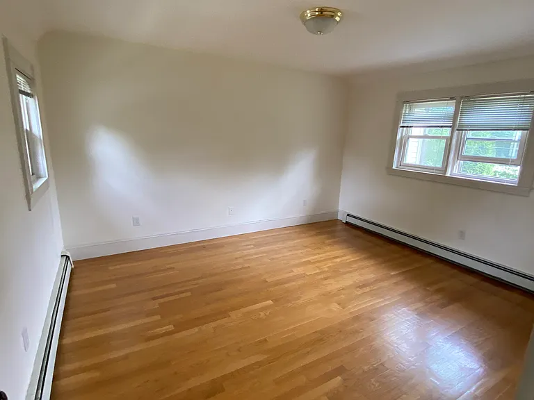 4 Eliot St #1R — Photo 5
