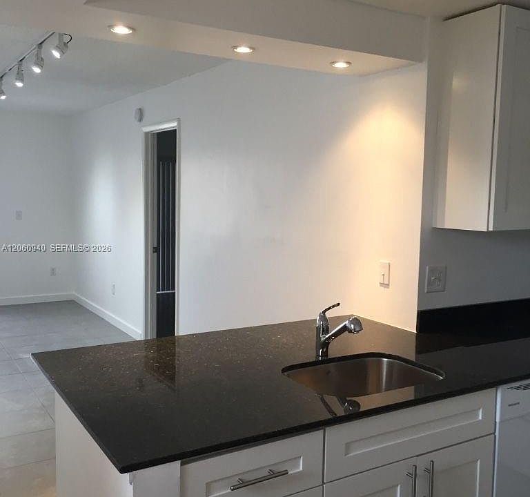 1st image of 860 NE 209th Ter APT 104-33