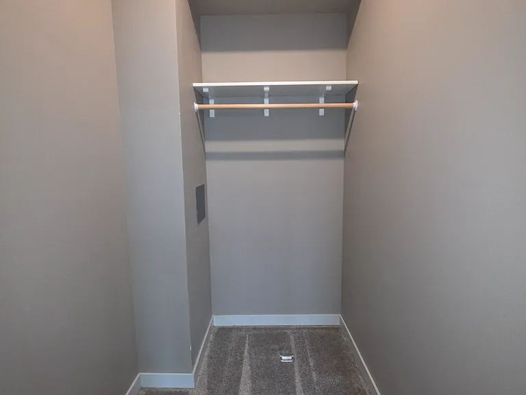 185 SW Silverstar Ln — Photo 7