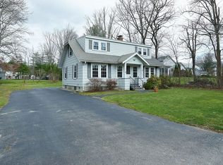 41 Stoney Rd, West Bridgewater, MA 02379