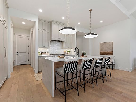 7th image of this home