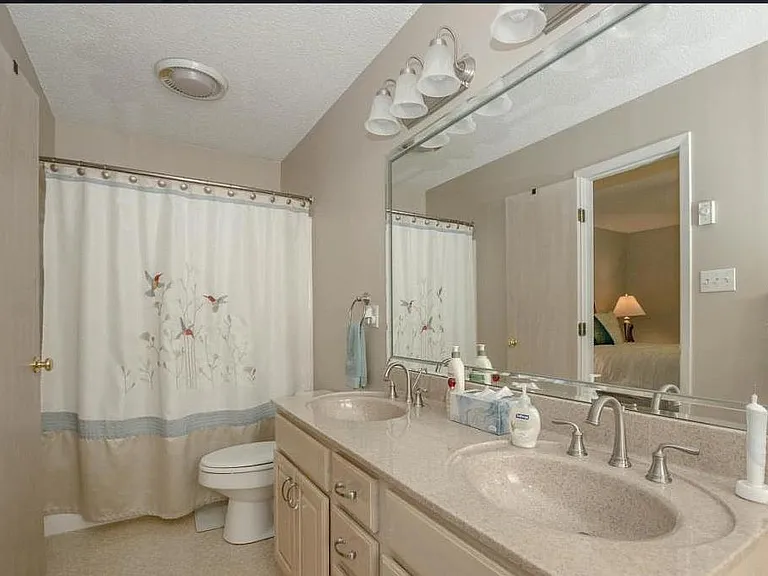 102 Rebeccas Ln — Photo 12