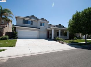 1522 Azalea Dr, Patterson, CA 95363