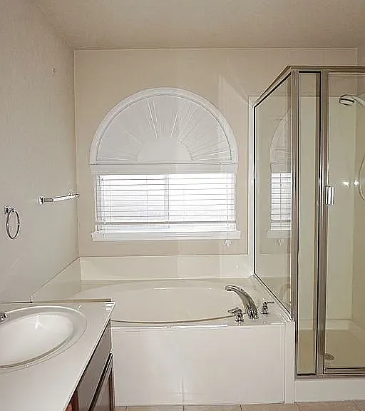 12131 Karnes Way — Photo 9