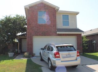 685 River Garden Dr, Fort Worth, TX 76114