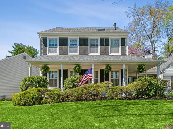 14511 Oak Cluster Dr, Centreville, VA 20120