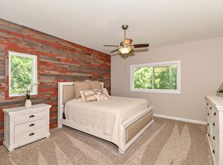 5825 Marwood Dr, Racine, WI 53402