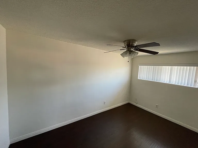 2114 San Anseline Ave #B — Photo 12