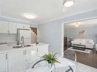 140 Fellowes Cres, Hamilton, ON L8B 0M7