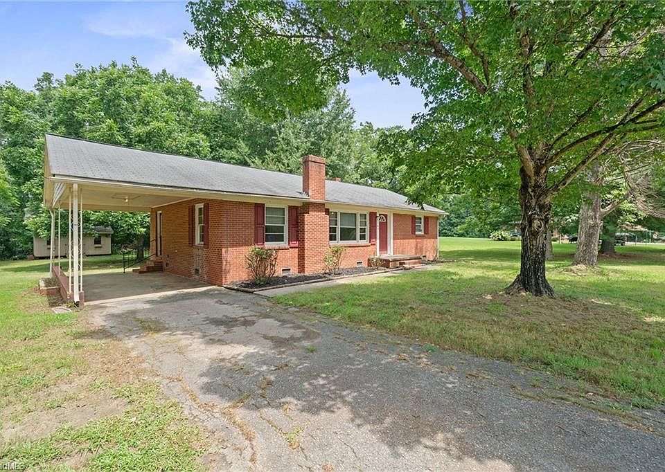 1st image of 147 Oakdale Cir