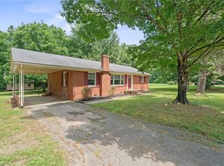 147 Oakdale Cir, Mocksville, NC 27028
