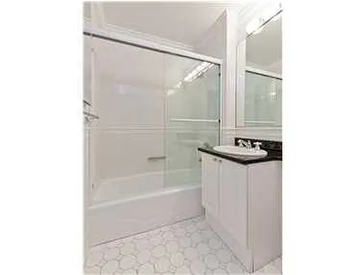 Rented by Mallan Real Estate Inc | media 19