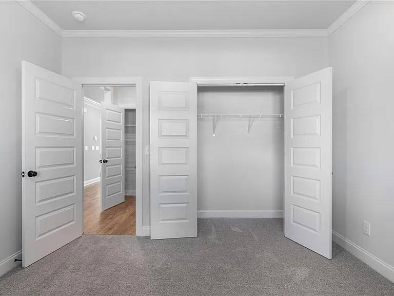 448 Banff Dr — Photo 5