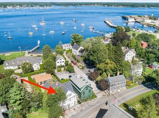 52 Main St, New Castle, NH 03854