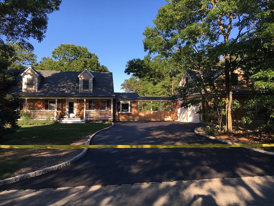 1st image of 2 Gleason Dr