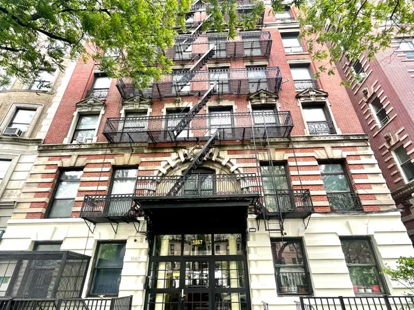 1867 Adam Clayton Powell Boulevard 3E image 1 of 14