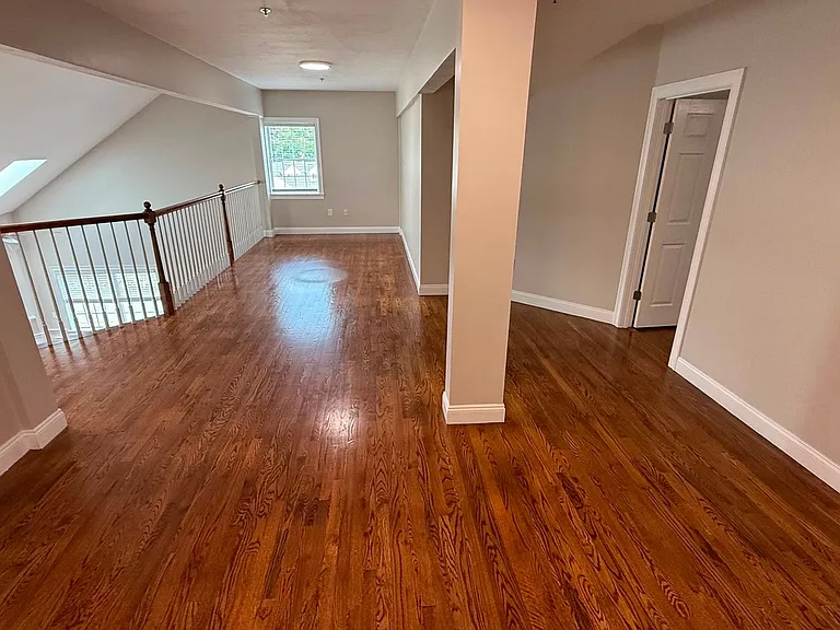 233 Magill Dr — Photo 49