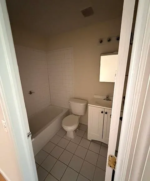 331 Monroe St #2L — Photo 5