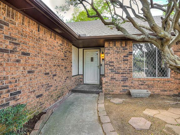 4th image of 716 Landsdowne Dr