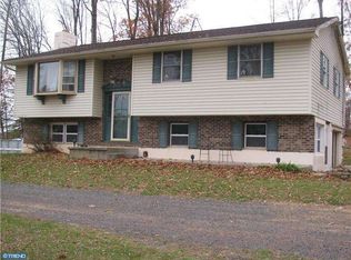 1891 N Charlotte St, Pottstown, PA 19464