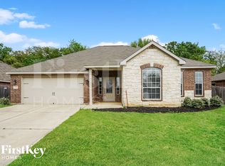 300 Springtree St, Denton, TX 76209