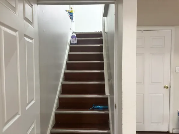 17 Falstaff Dr #2, Brampton, ON L6Y 5J4