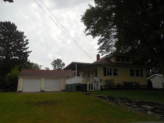 1st image of 84 E Main St